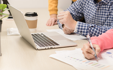 盤點倉庫存貨、固定資產(chǎn)